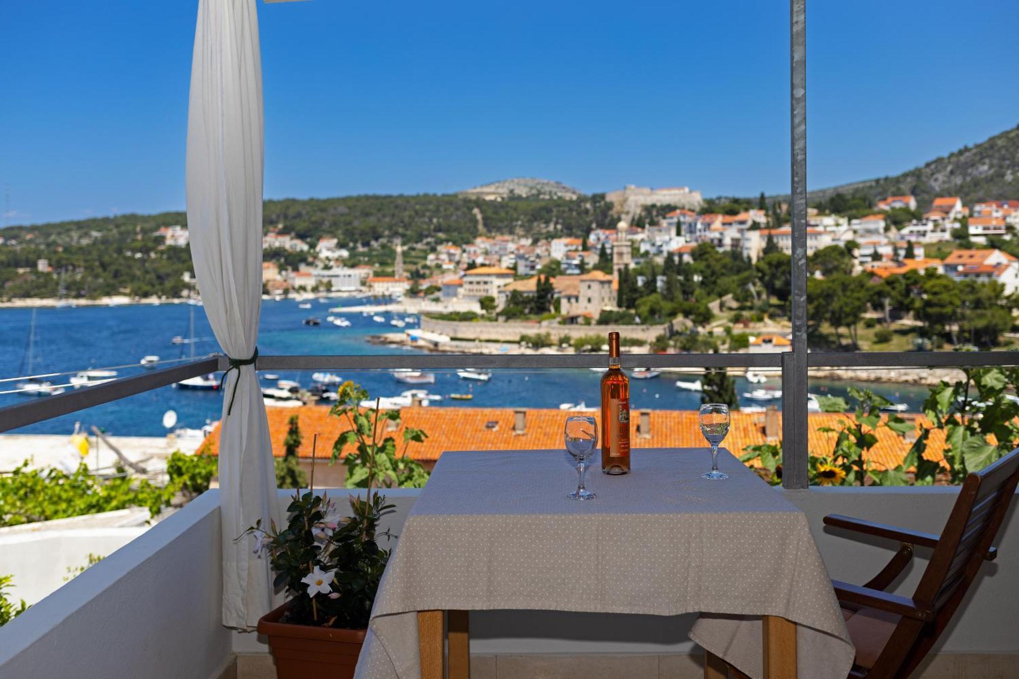 Seaview Guesthouse - Zf Hvar Đảo Hvar Ngoại thất bức ảnh