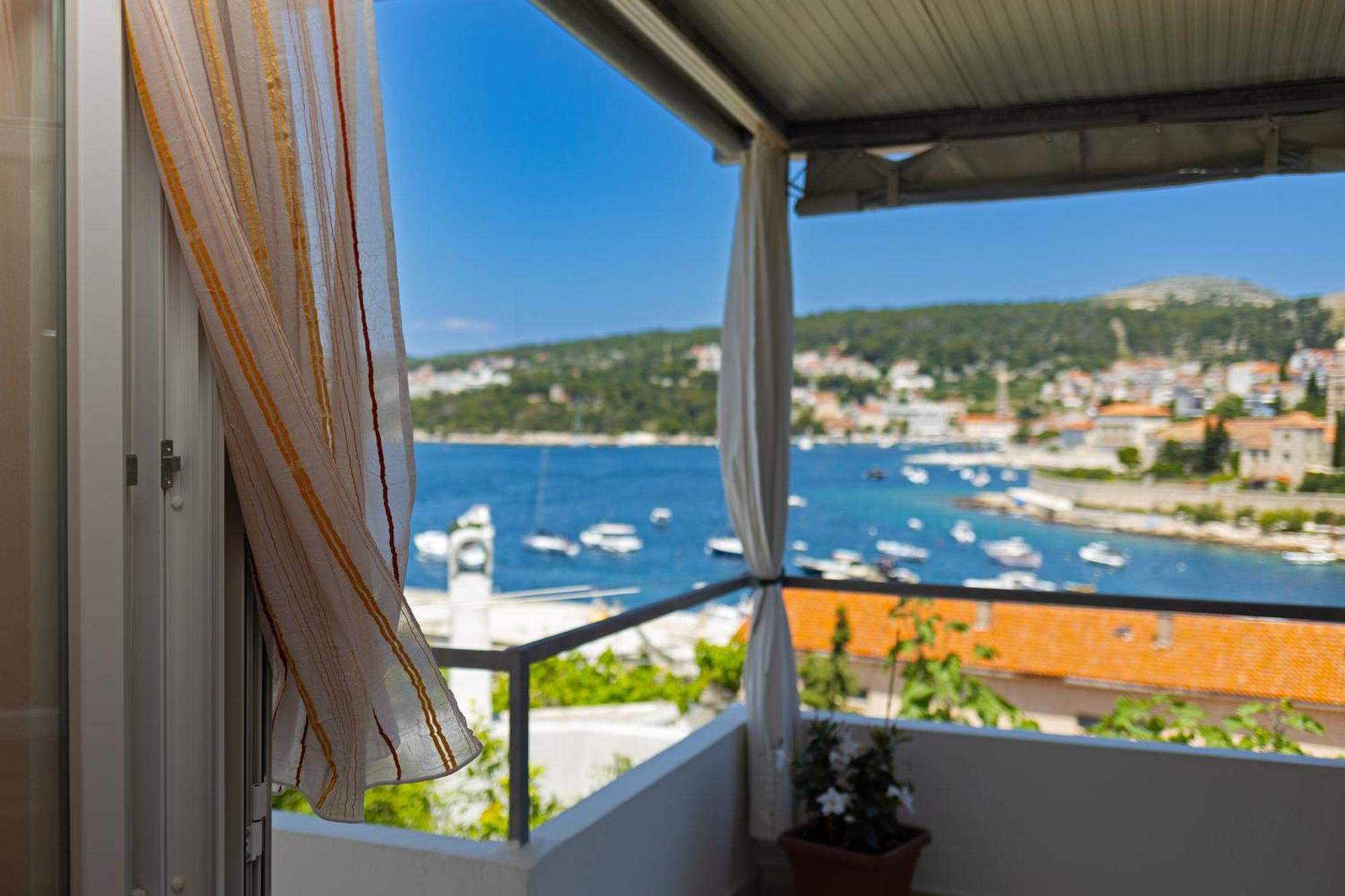 Seaview Guesthouse - Zf Hvar Đảo Hvar Ngoại thất bức ảnh
